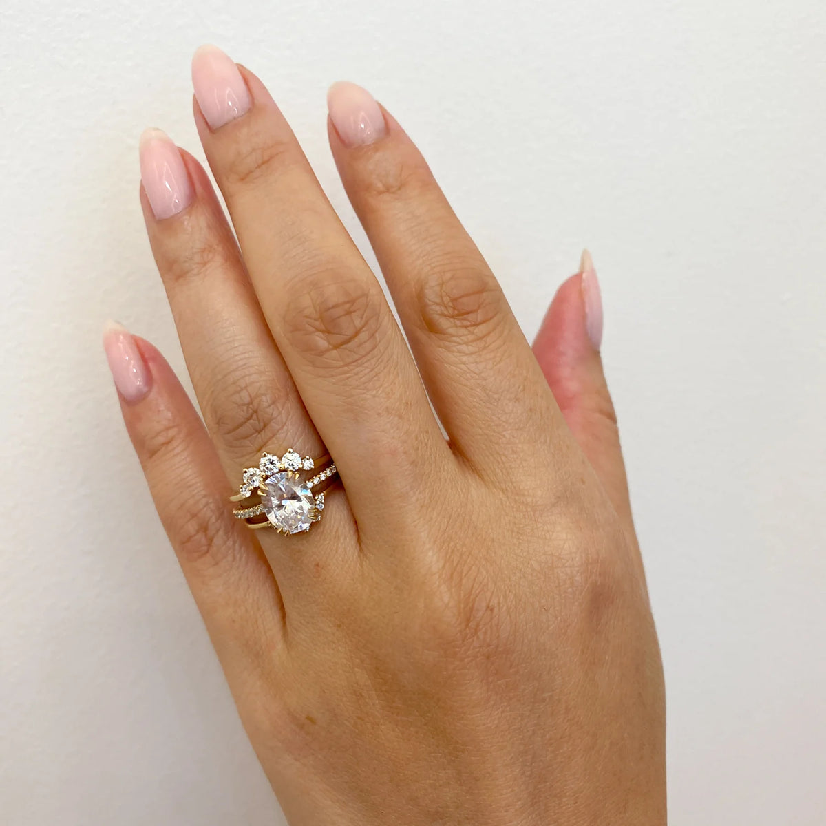 0.33 TCW Round CVD Diamond Curved Wedding Band