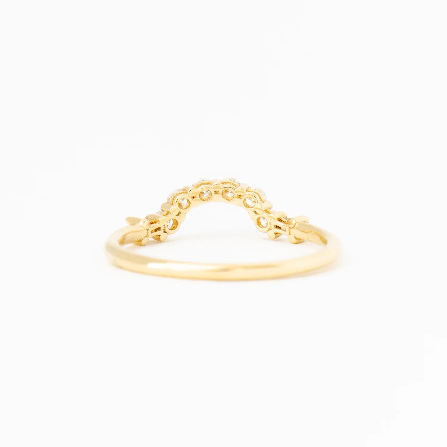 0.3 TCW Baguette & Round CVD Diamond Curved Wedding Band