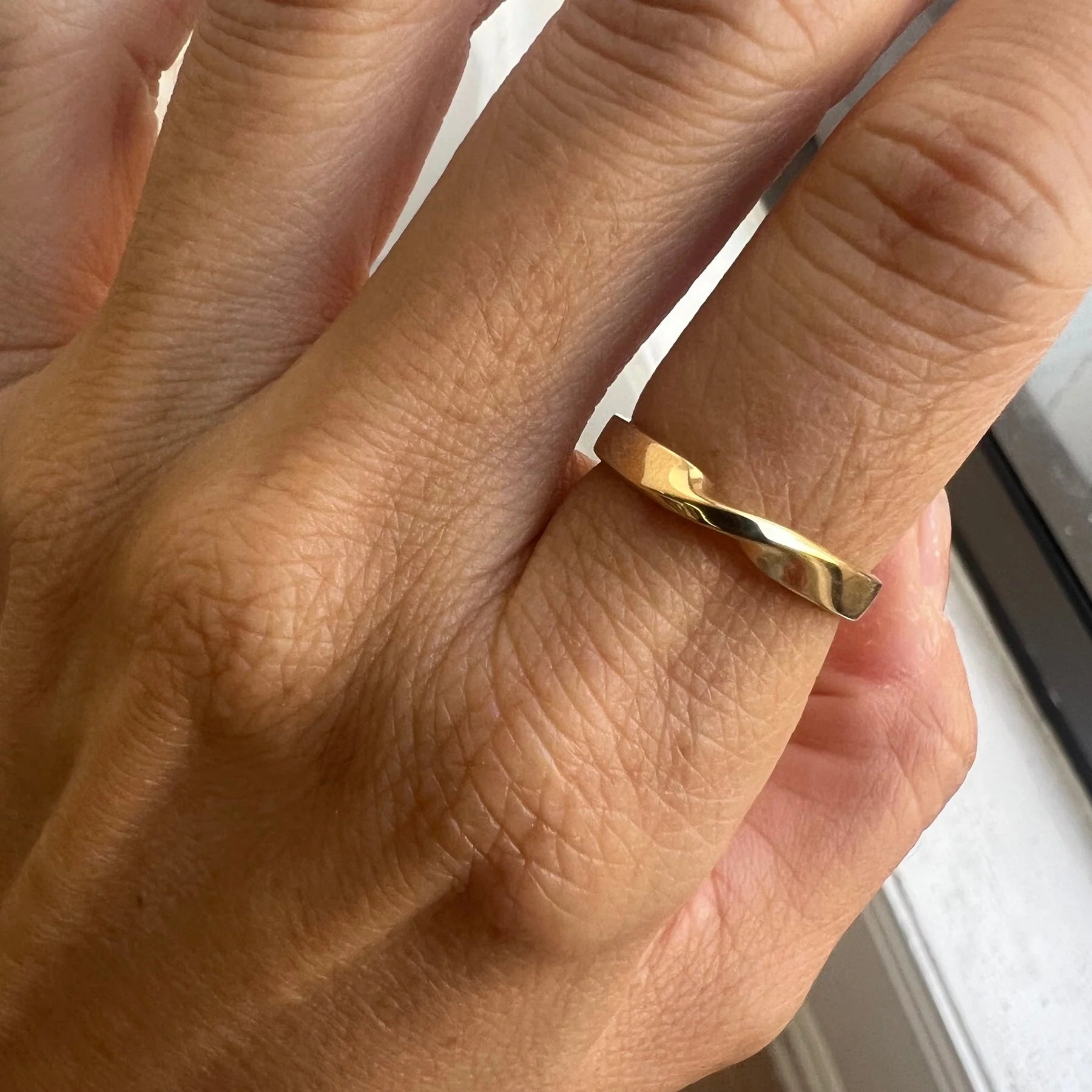 Plain Gold Mini Twisted Wedding Band
