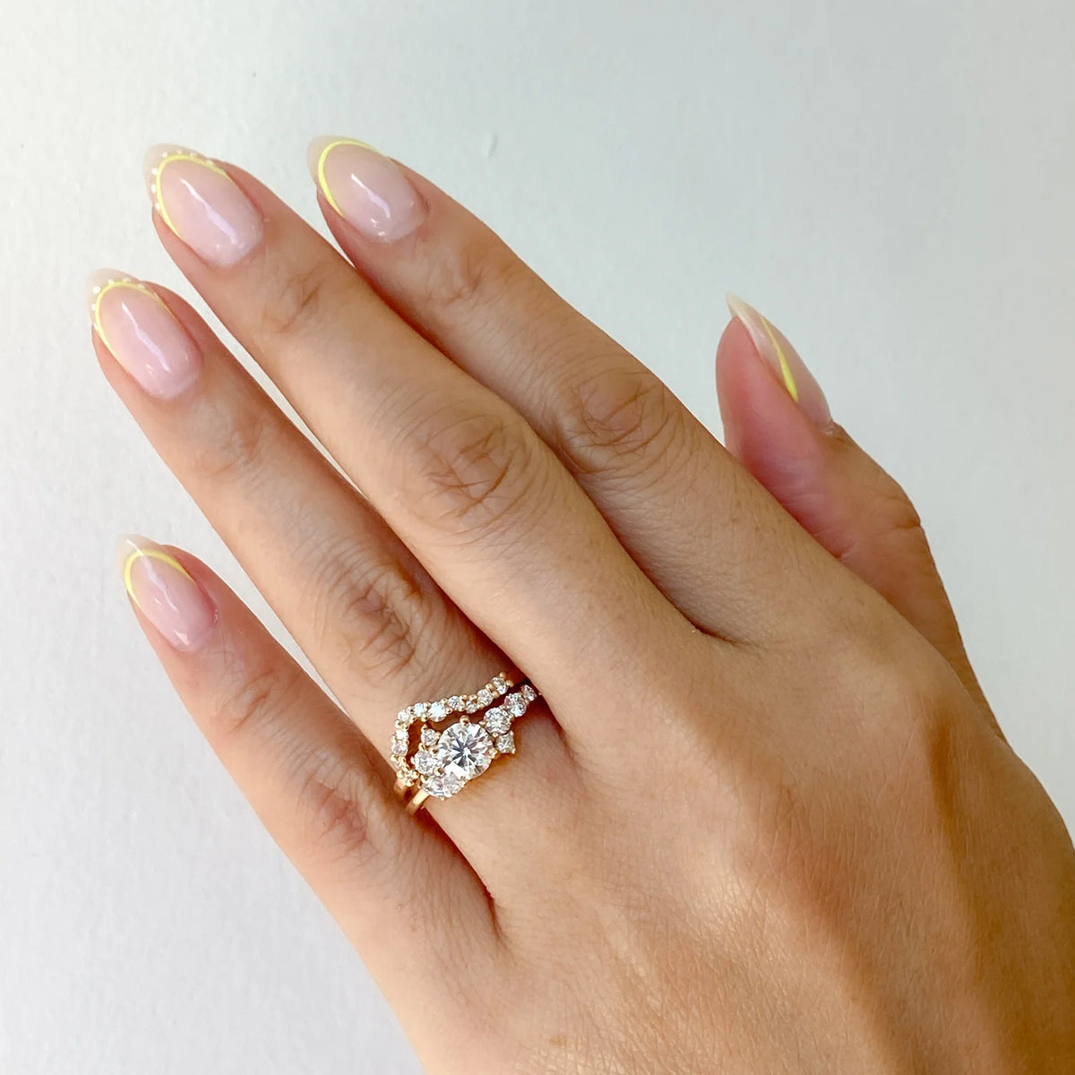 0.17 TCW Round CVD Diamond Curved Wedding Band