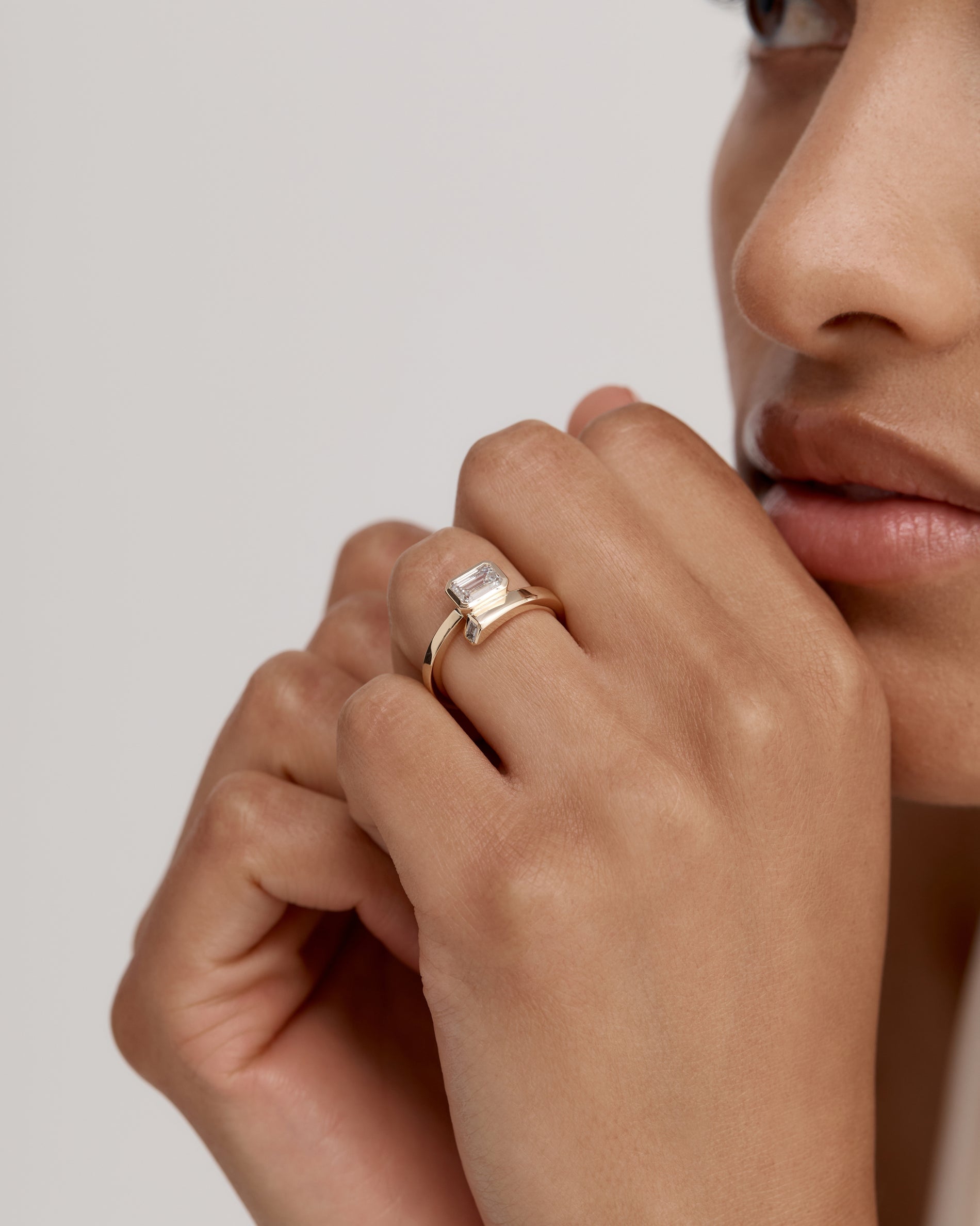 1.0-3.0 CT Emerald Cut Lab Grown Diamond Unique Engagement Ring