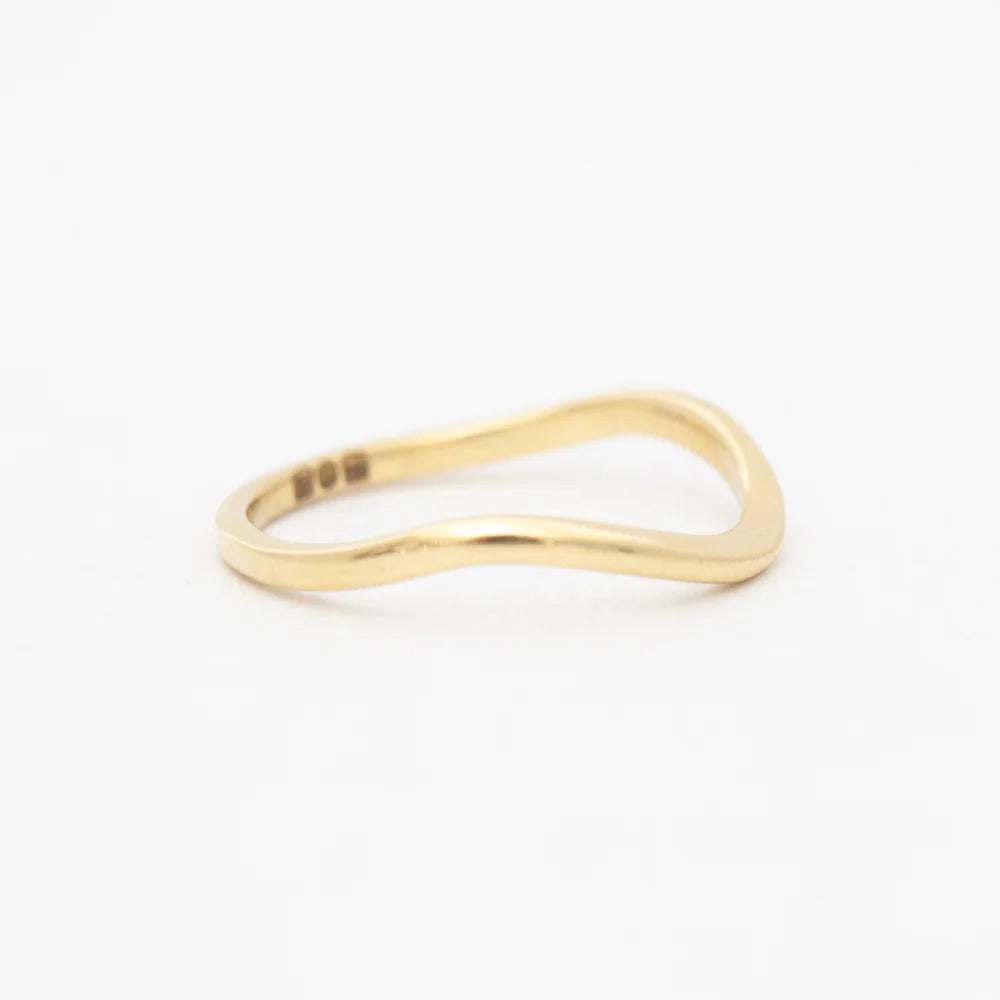 Classic Curved Plain Wedding Band