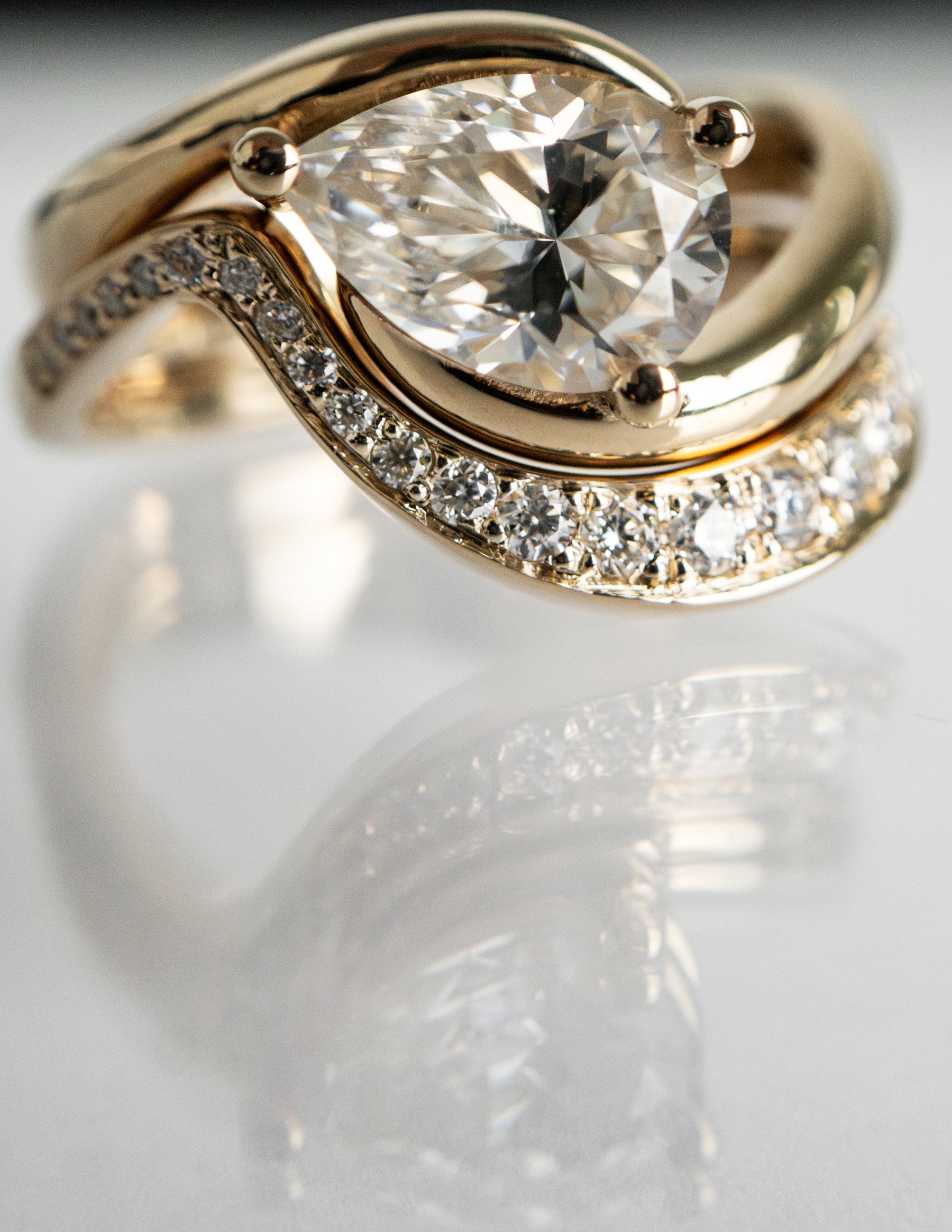 1.0 - 2.0 CT Pear Cut Lab Grown Diamond Solitaire Bridal Ring Set
