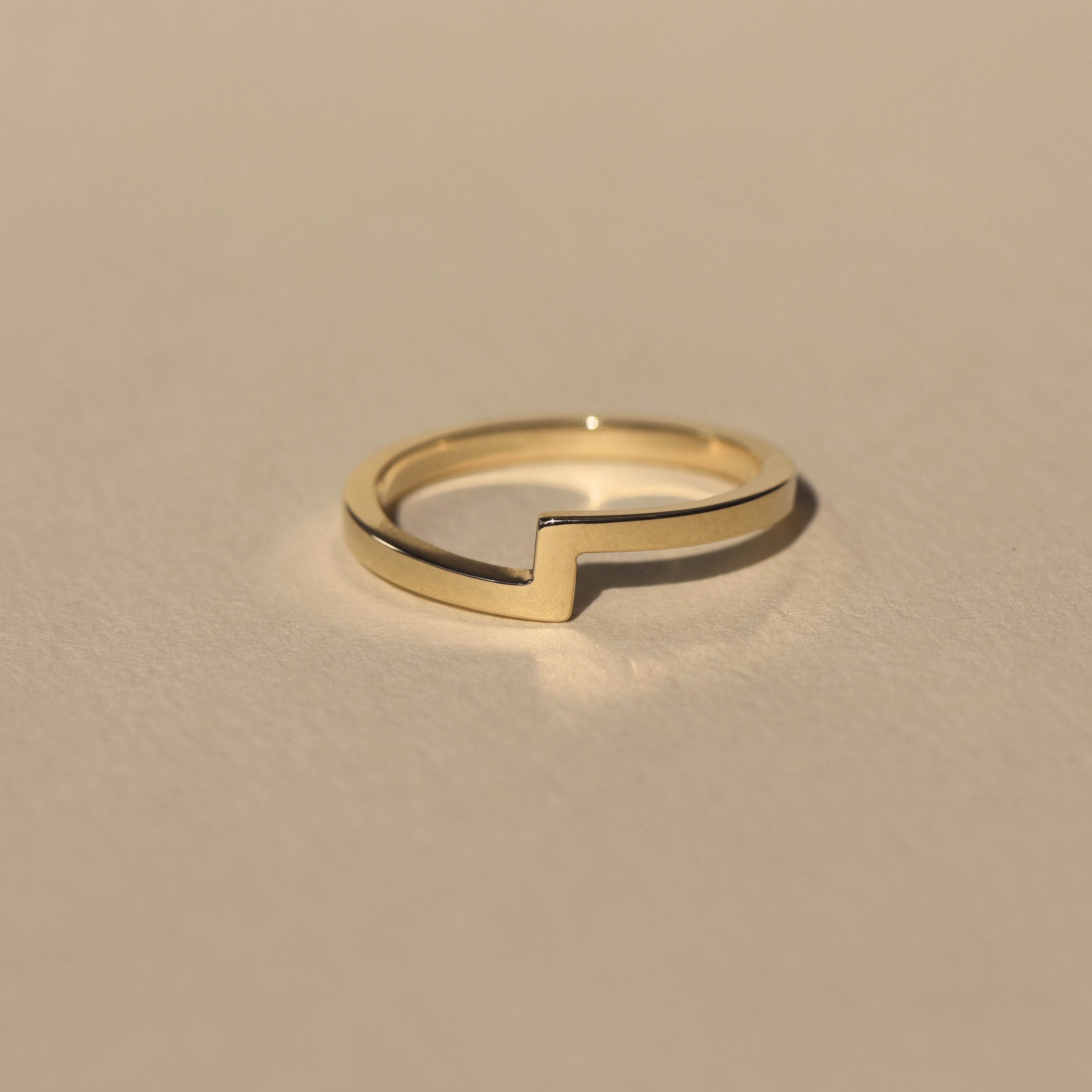Plain Bar Style Delicate Wedding Band