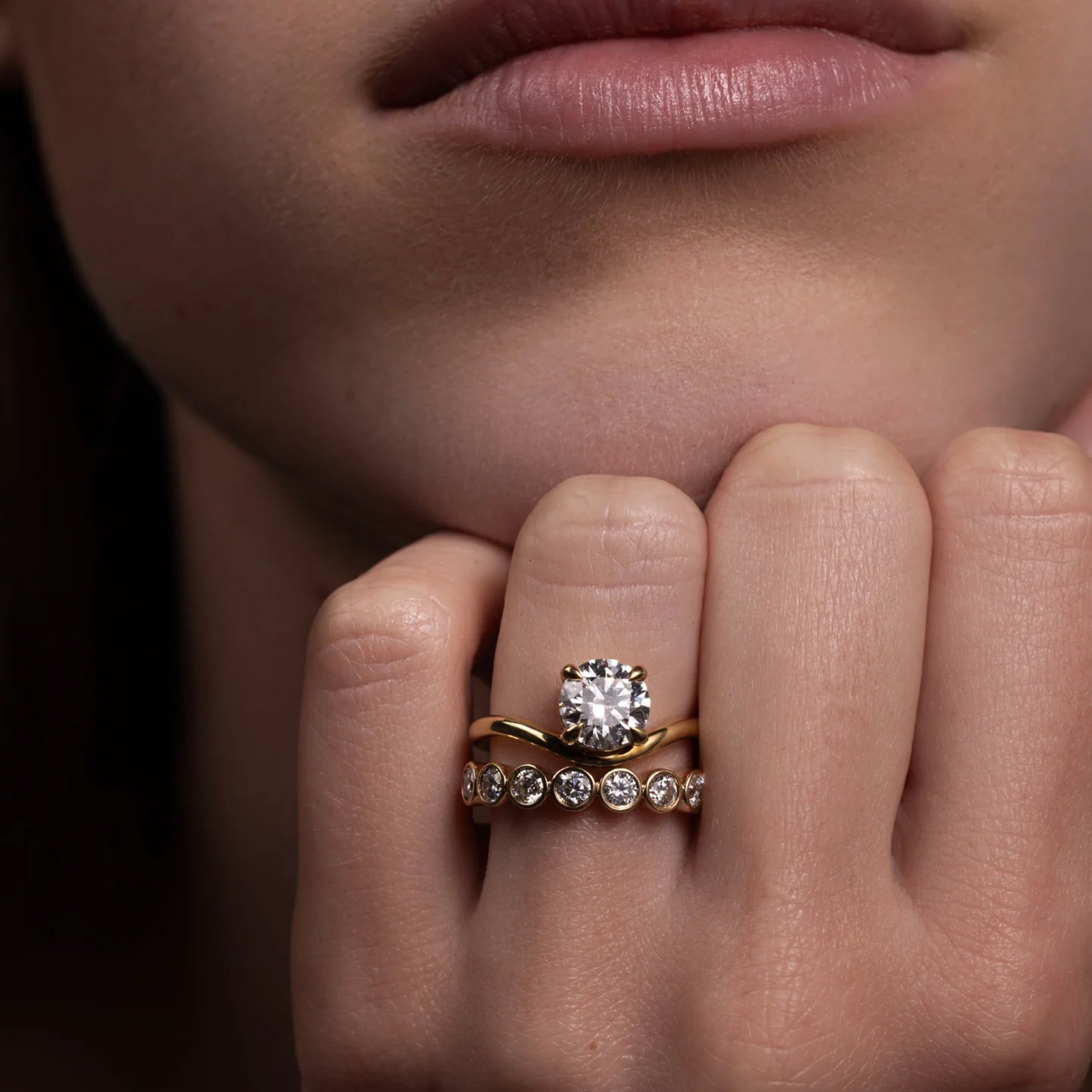 1.0 - 3.0 CT Round Lab Grown Diamond Curved Engagement Ring