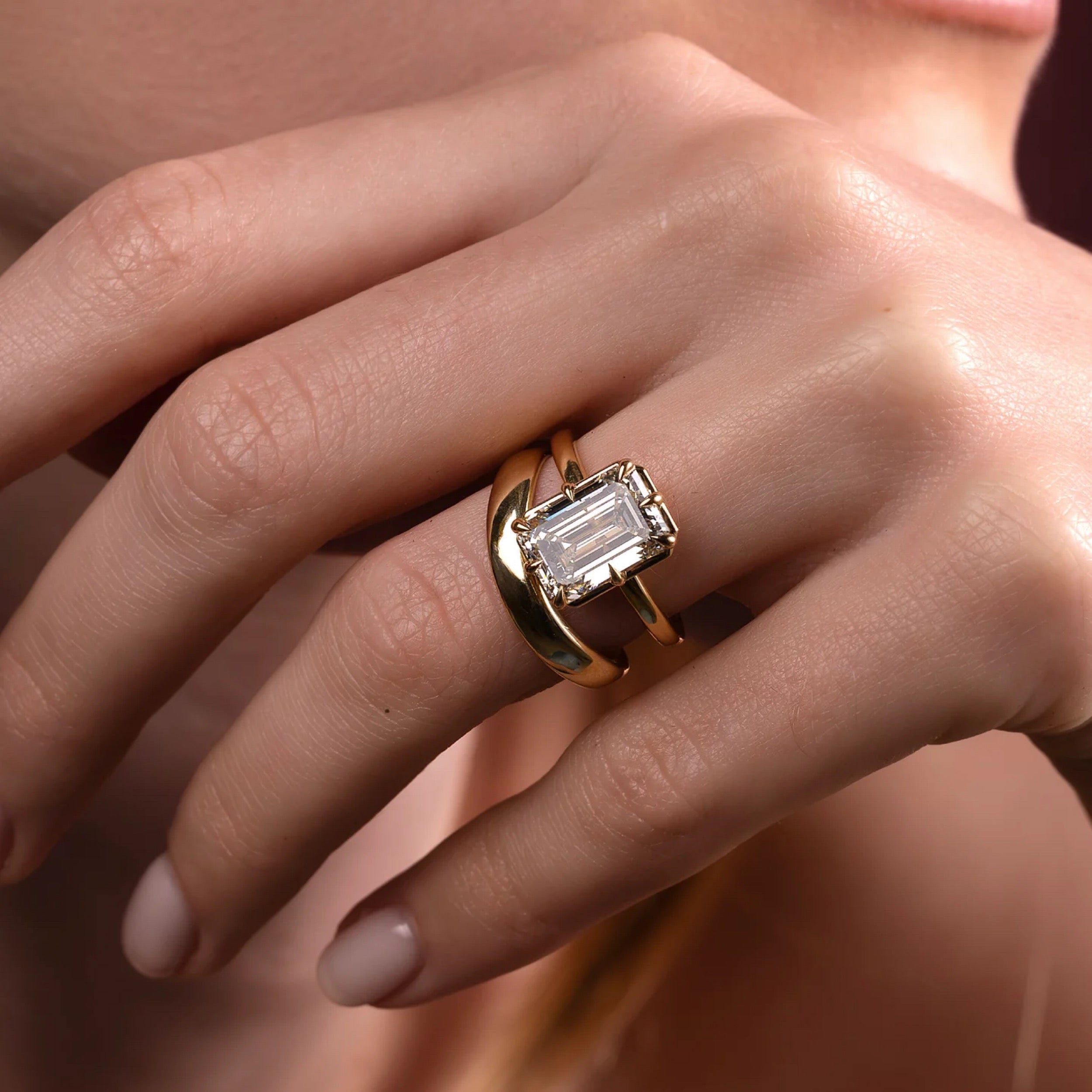 2.5 - 3.5 CT Emerald Lab Grown Diamond Solitiare Engagement Ring