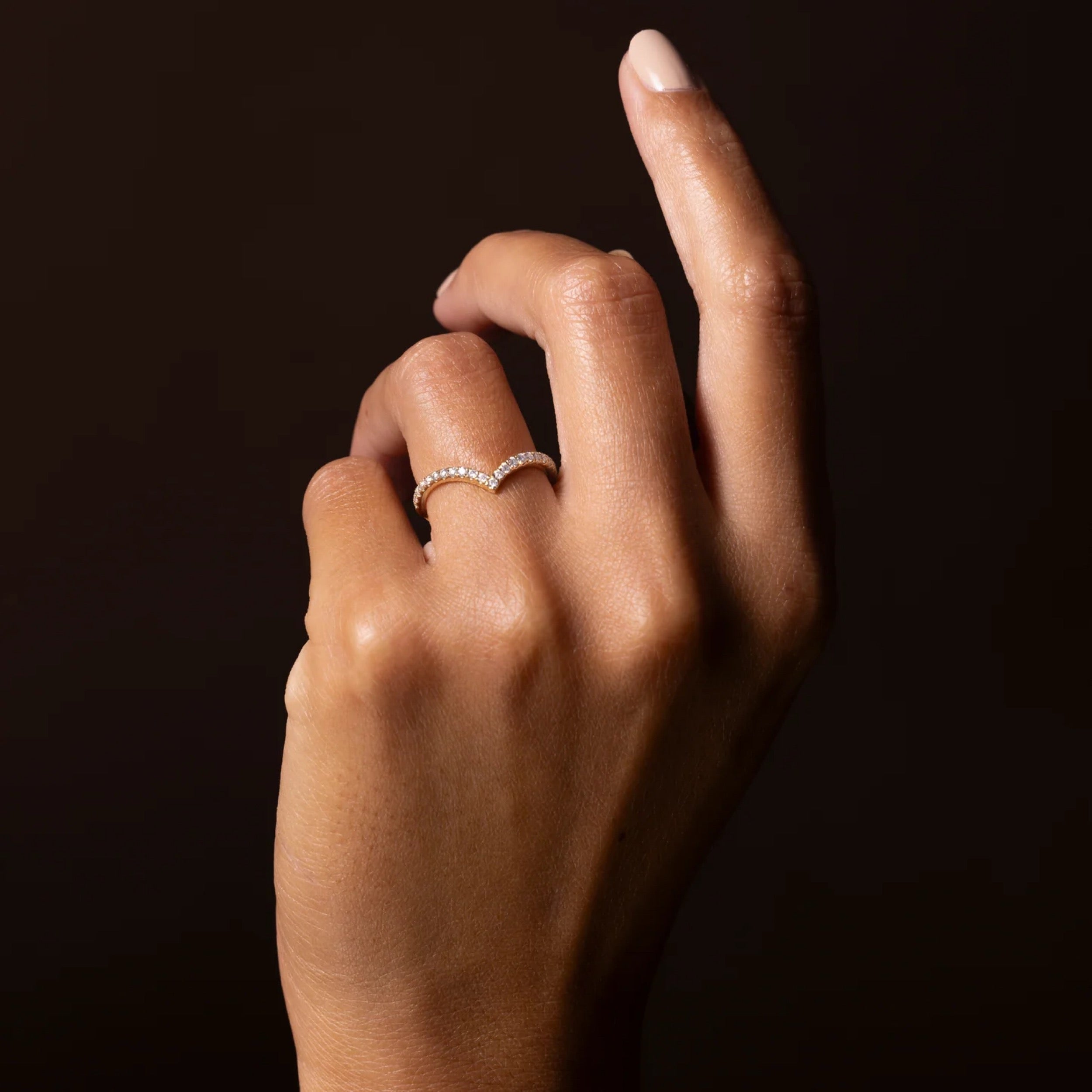 0.3 TCW Round Diamond Curved Wedding Band