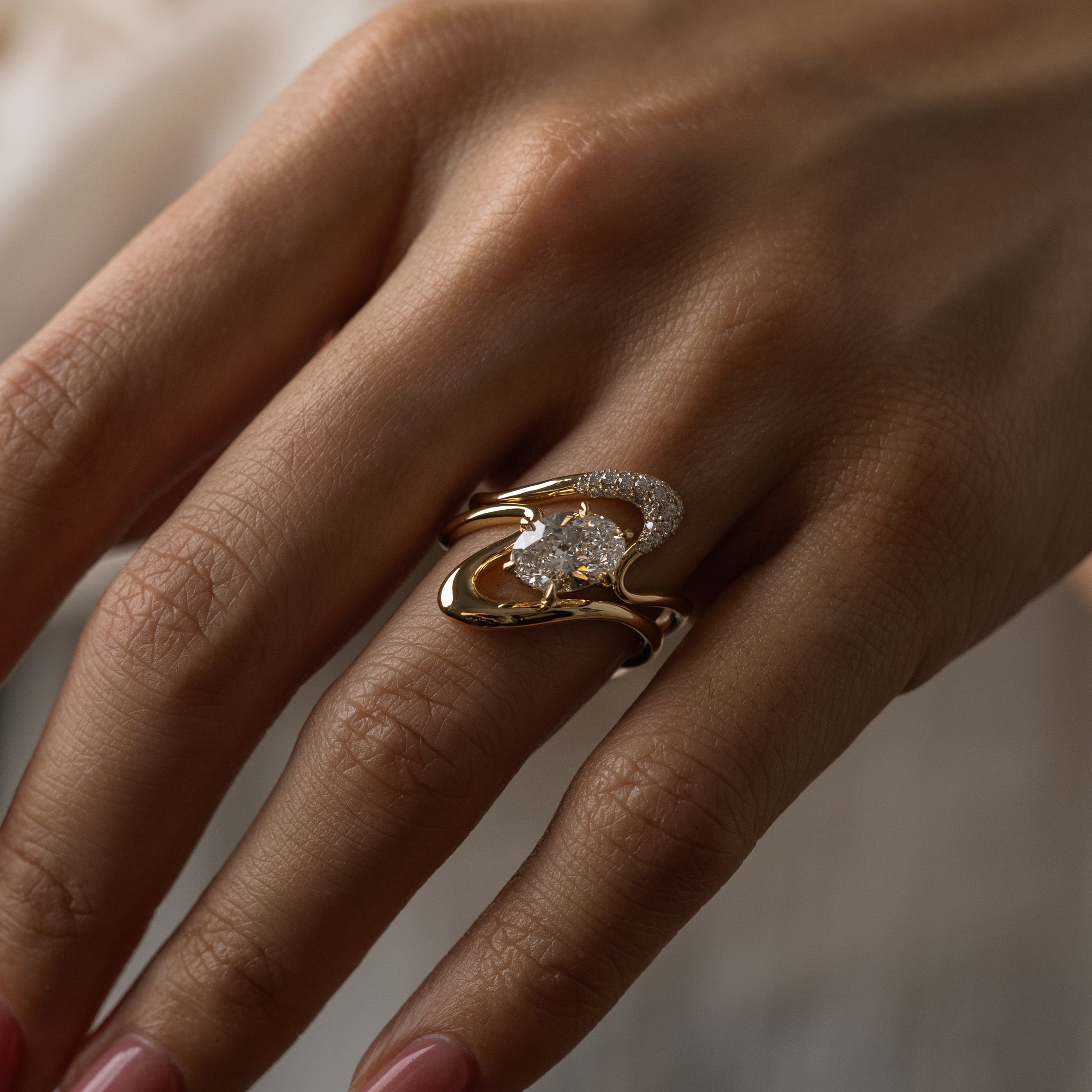 0.14 TCW Round Lab Grown Diamond Curved Unique Wedding Band