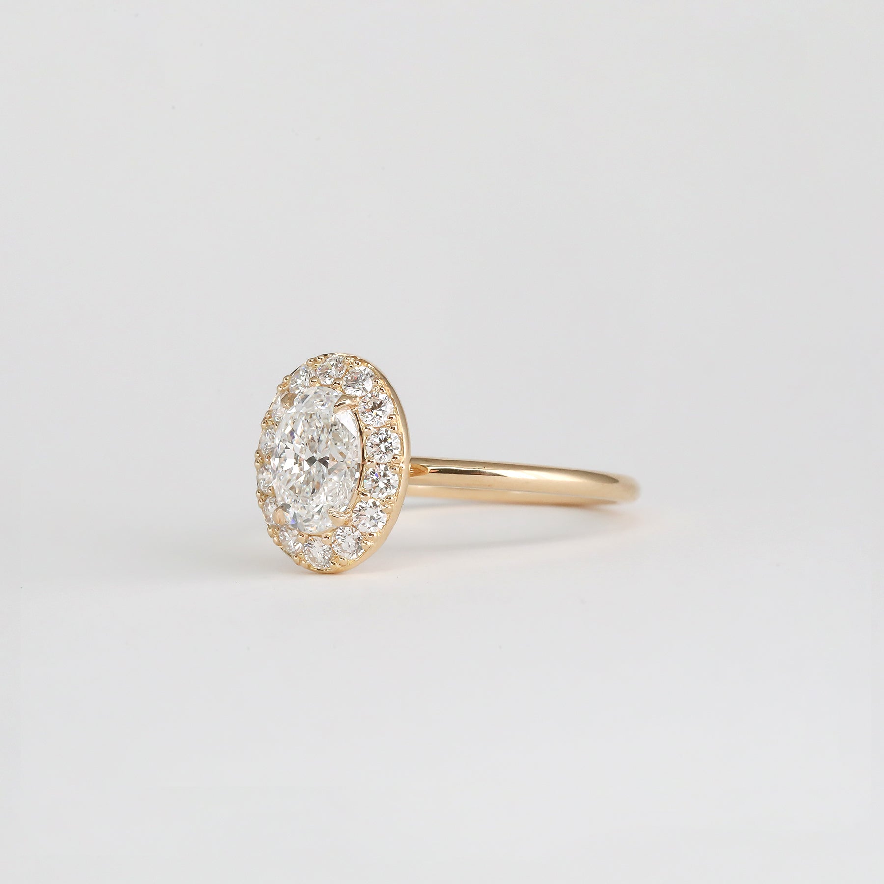 1.0 -3.0  CT Oval  Lab Grown Diamond Halo Engagement ring
