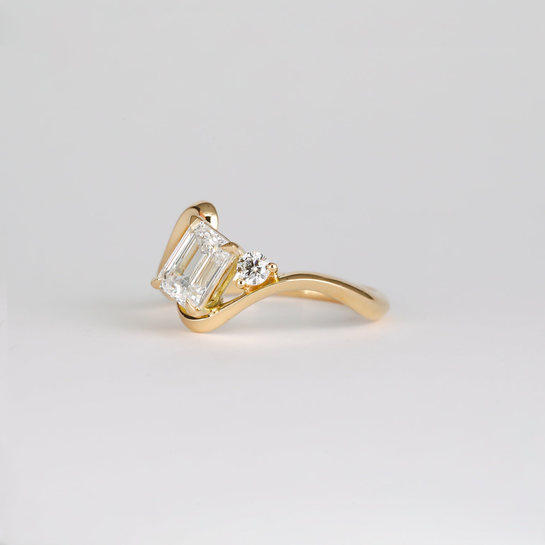 1.0 - 3.0 CT Emerald Cut Lab Grown Diamond unique Engagement ring