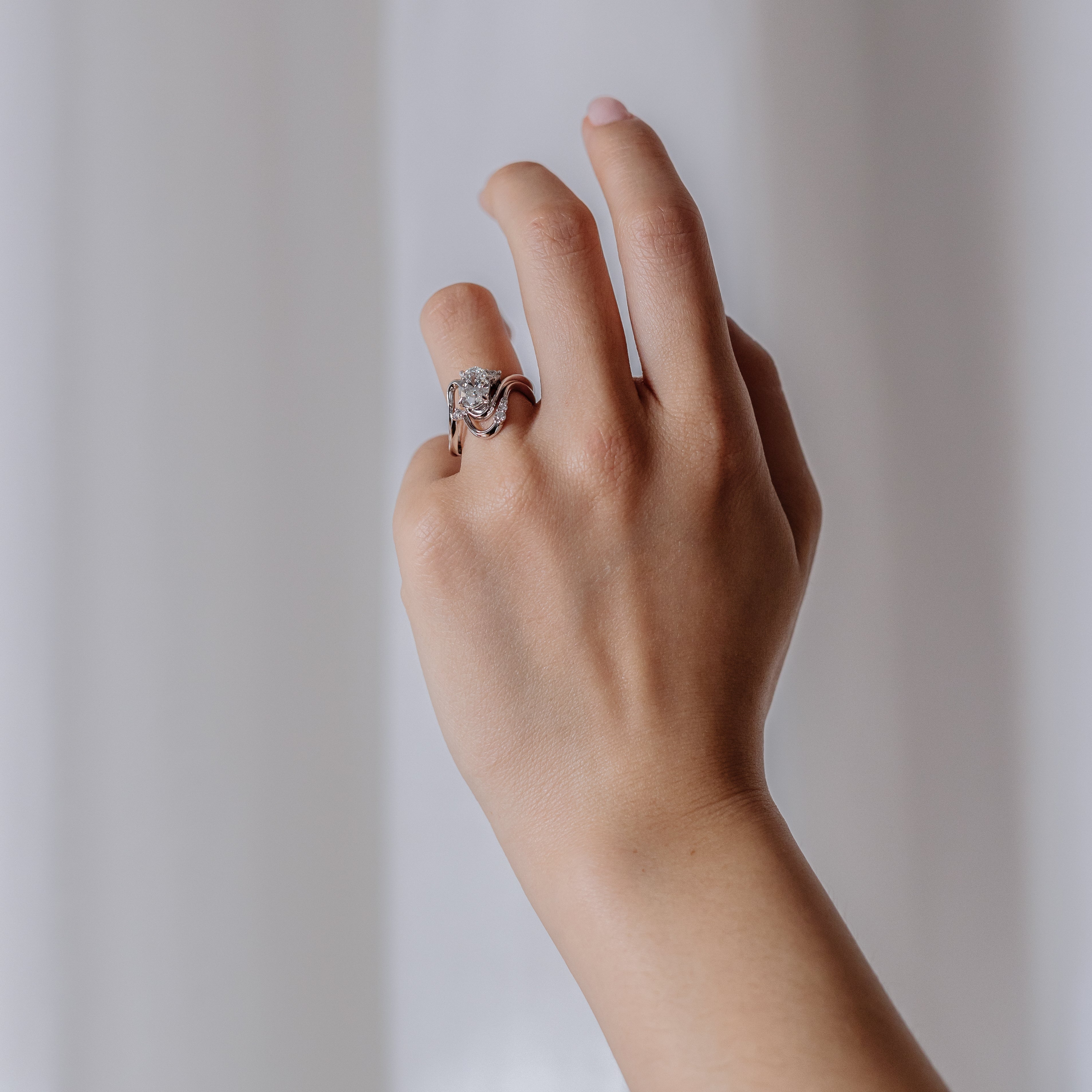 1.24-3.50 CT Oval Lab Grown Diamond Unique Bridal Ring Set