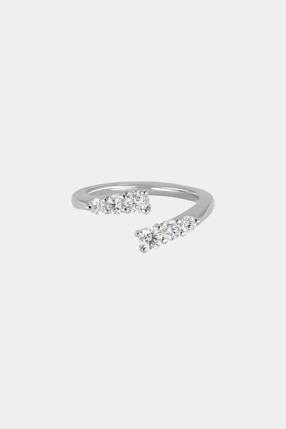 0.30 TCW Round Shaped Moissanite Wrap Wedding Band