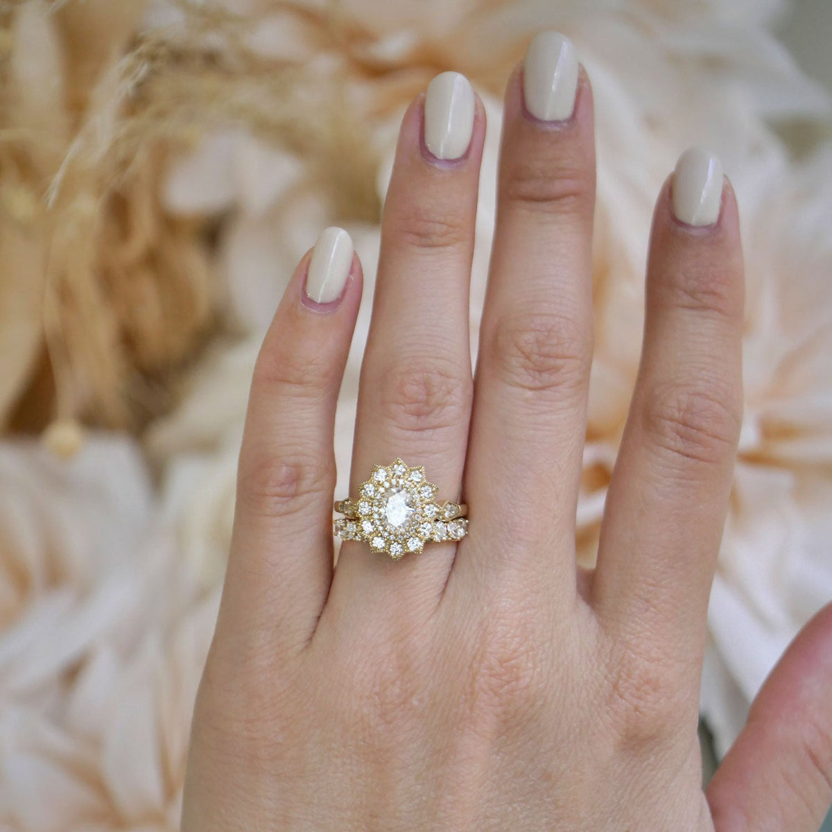 0.75 CT Oval Shape Lab Grown Sunflower Engagement Ring