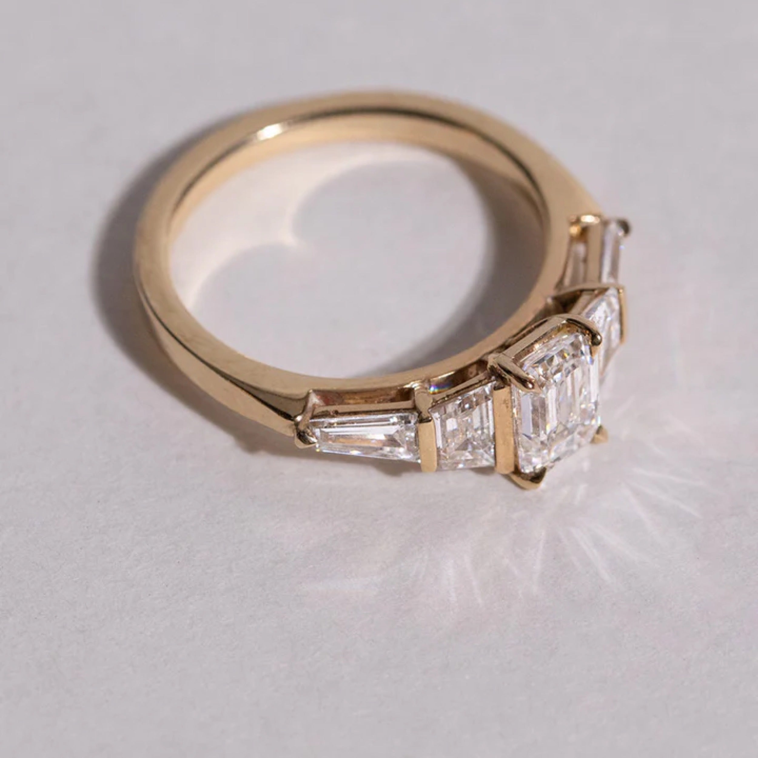 1.02 - 3.0 CT Emerald Cut CVD Diamond Solitaire Five Stone Setting Engagement Ring