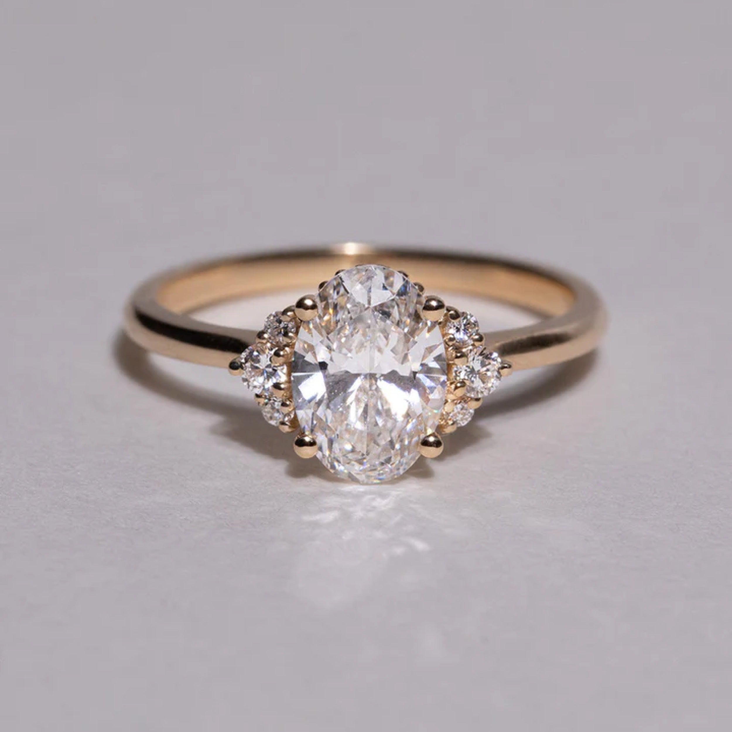 1.0 - 3.0 CT Oval Cut CVD Diamond Cluster Setting Engagement Ring