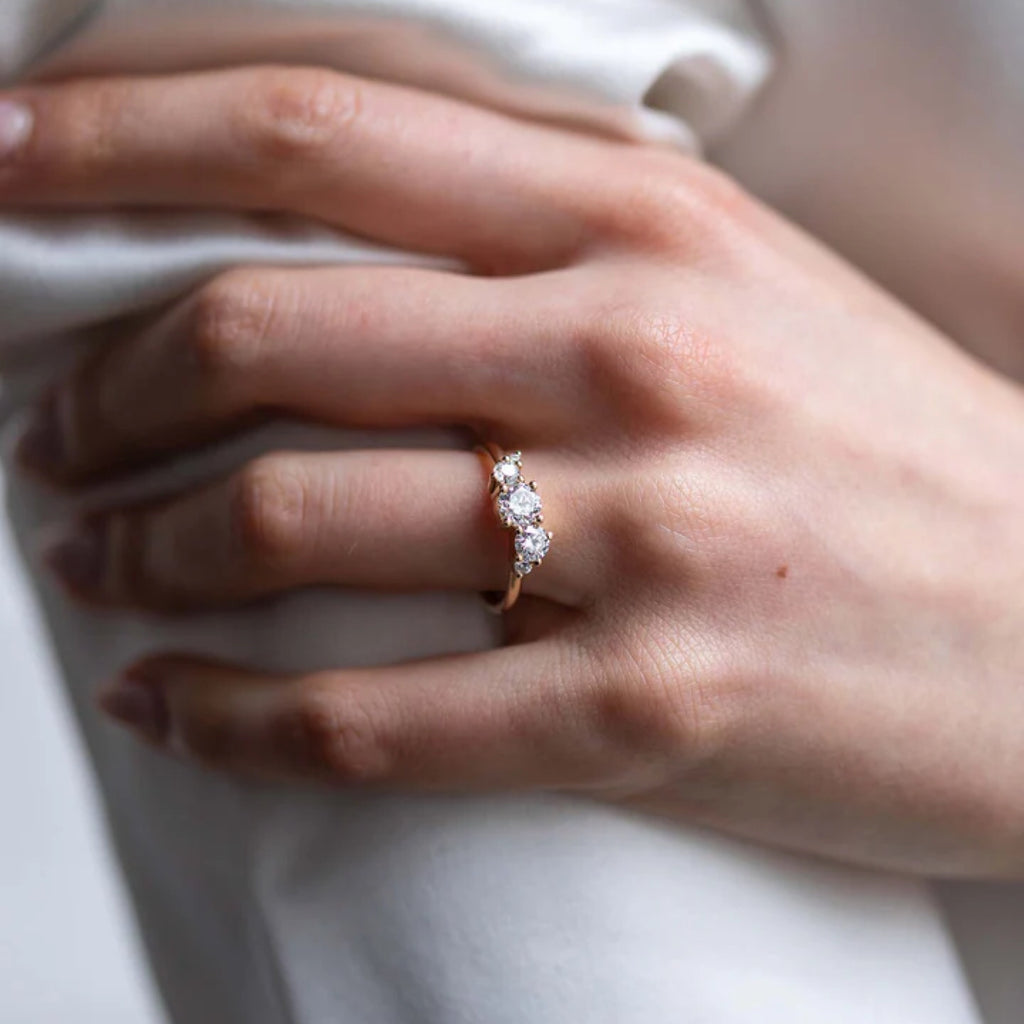 0.5 - 1.5 CT Round Cut CVD Diamond Cluster Setting Engagement Ring