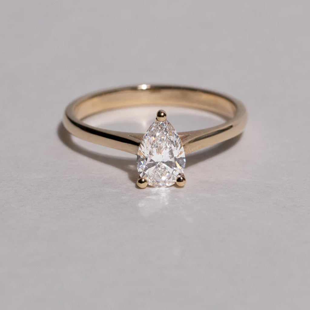 0.71 - 2.0 CT Pear Cut CVD Diamond Solitaire Setting Engagement Ring