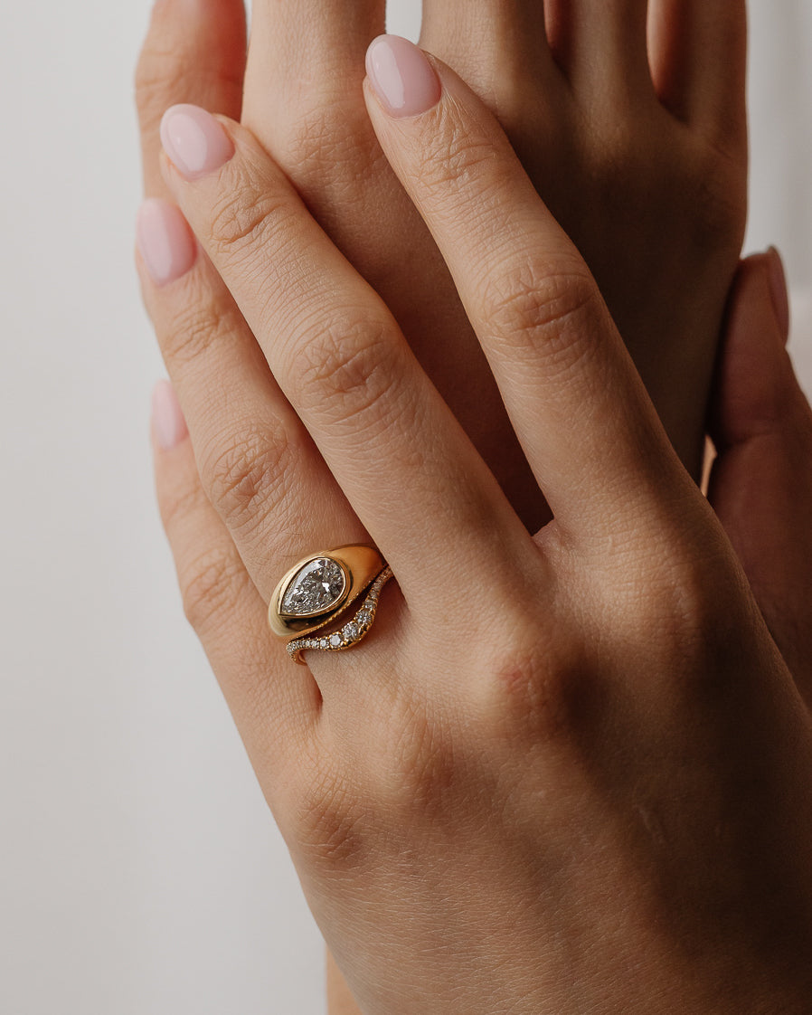 1.53-3.50 CT Pear CVD Diamond Unique Engagement ring