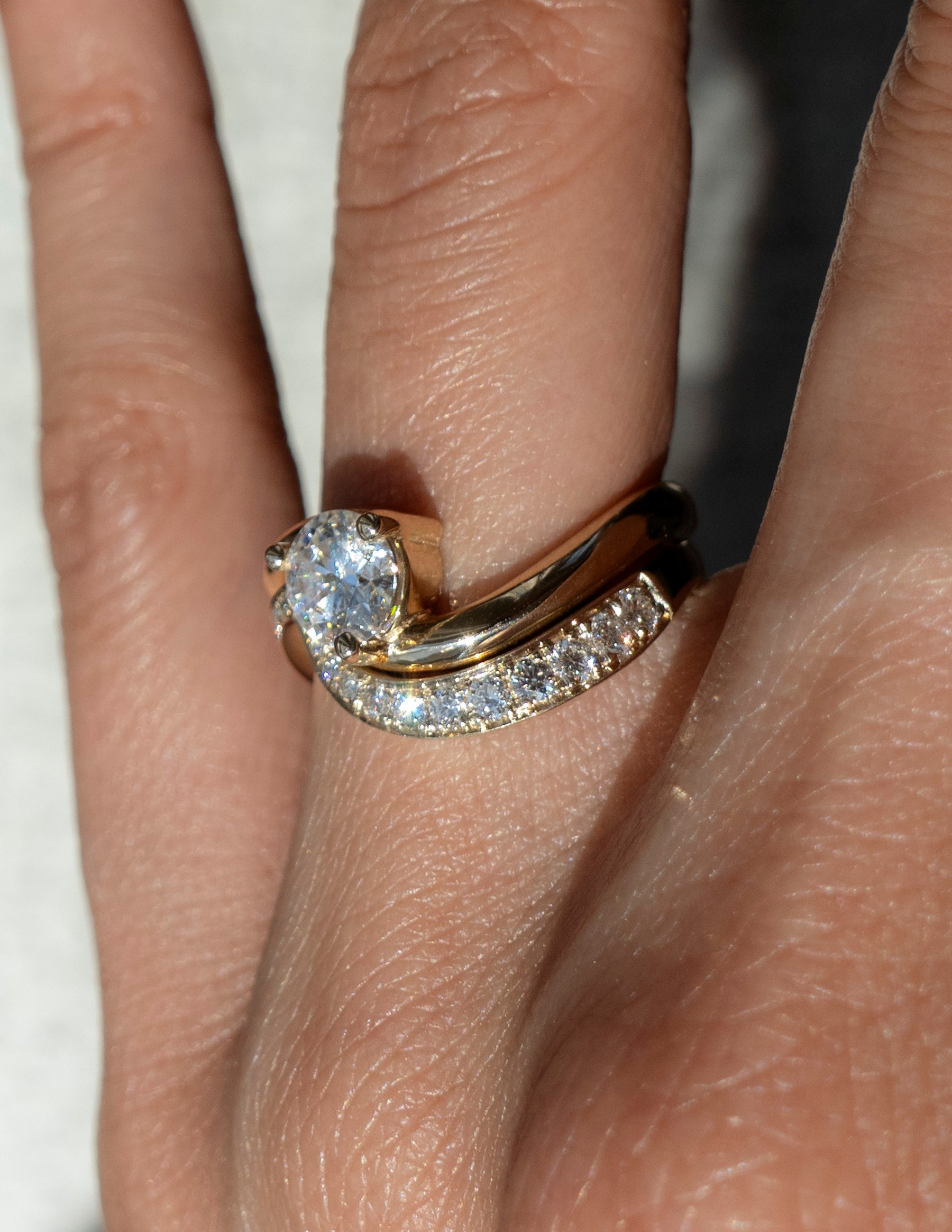 1.0-2.0 CT Round Cut Lab Grown Diamond Solitaire Style Bridal Ring Set