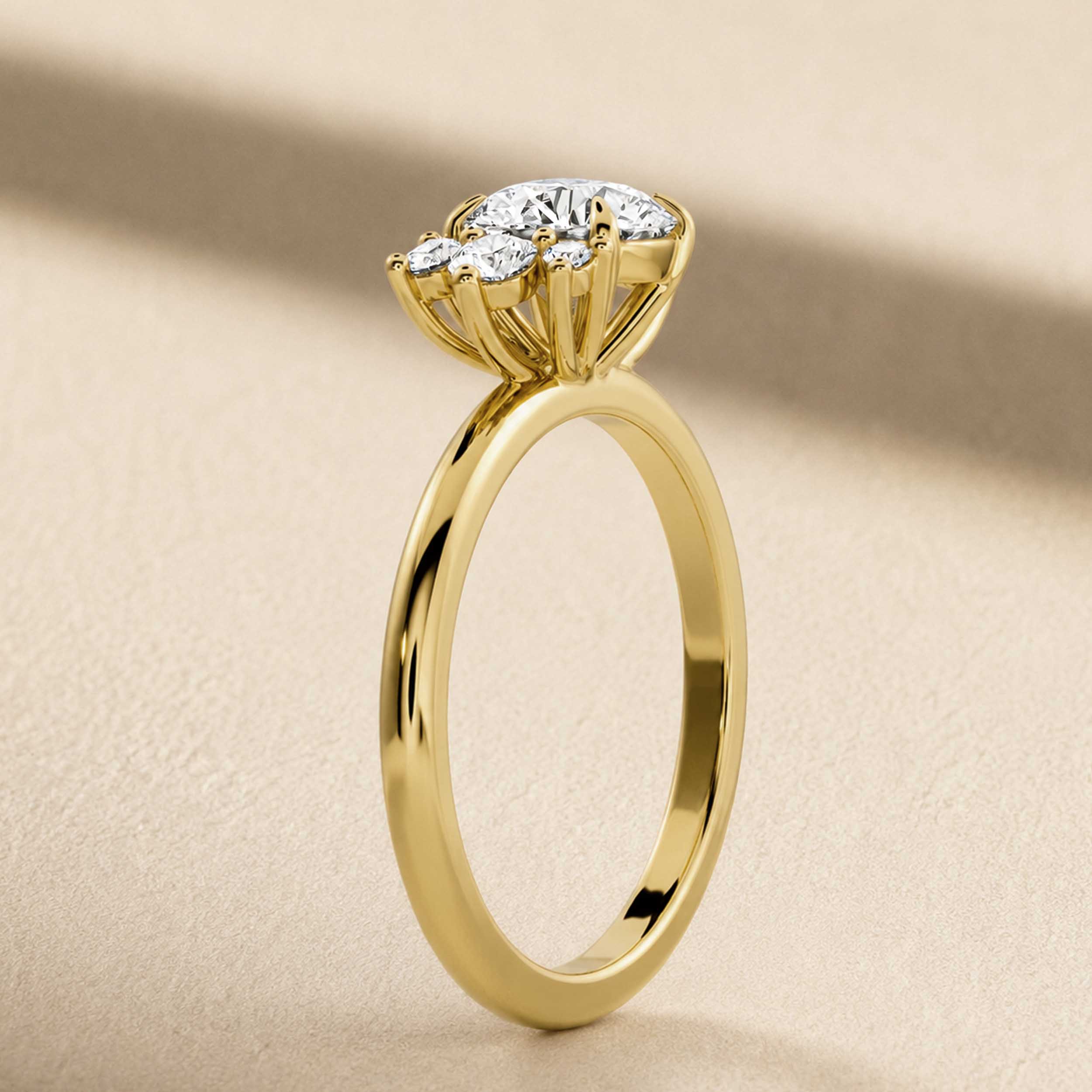 1.0-3.5 CT Round Lab Grown Diamond Cluster Engagement Ring
