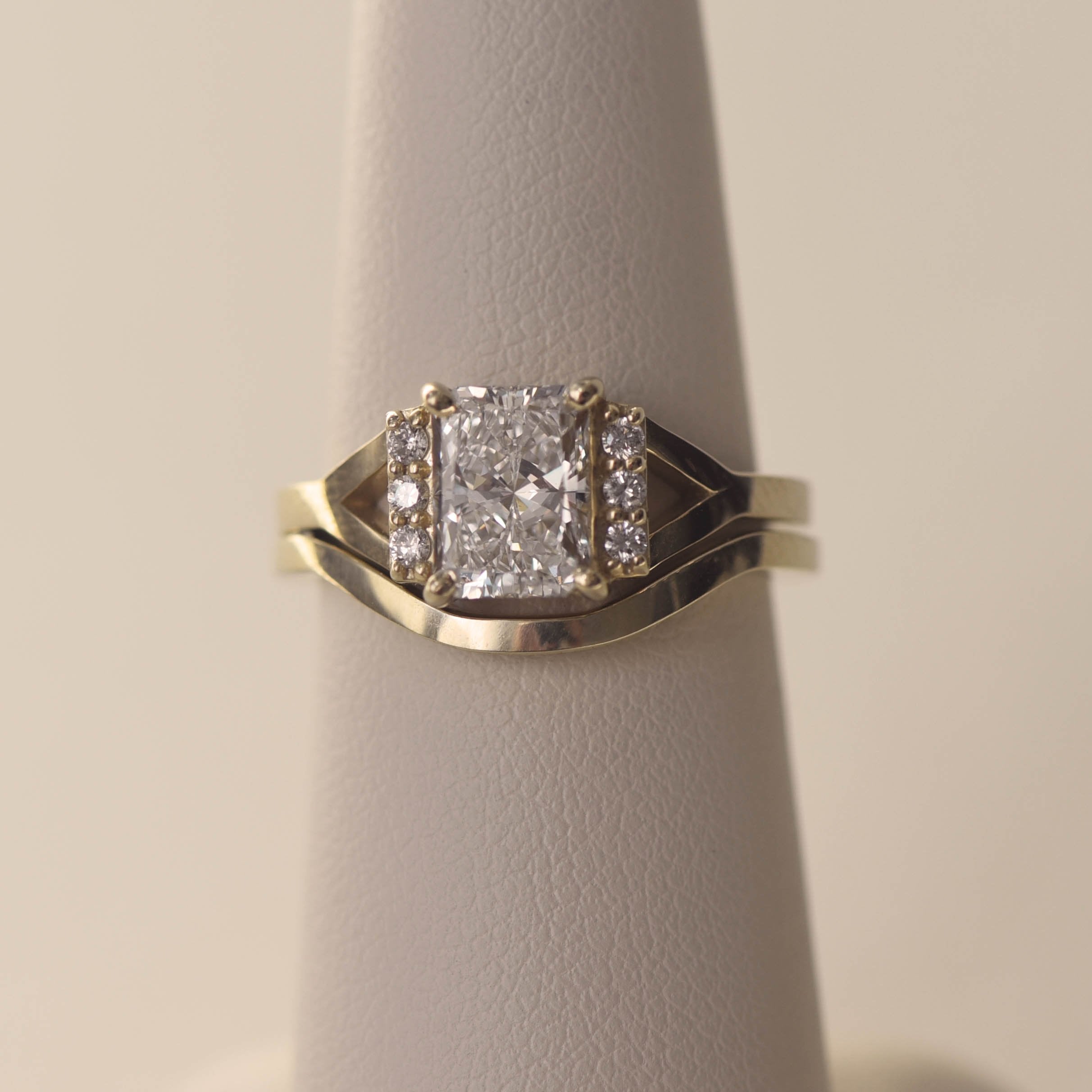 Plain Party Wear Wedding Band
