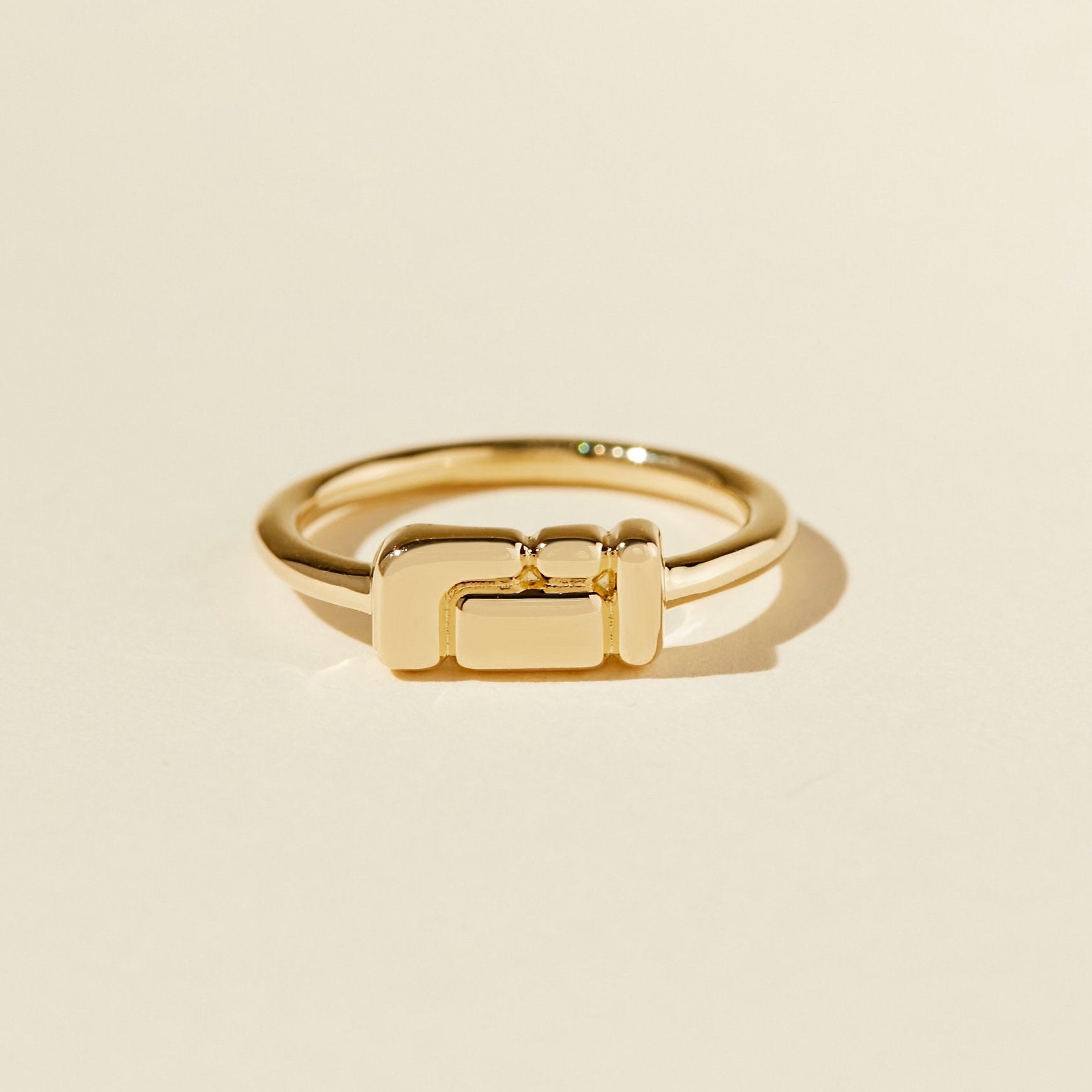 Simple Solitaire Party Wear Delicate Ring