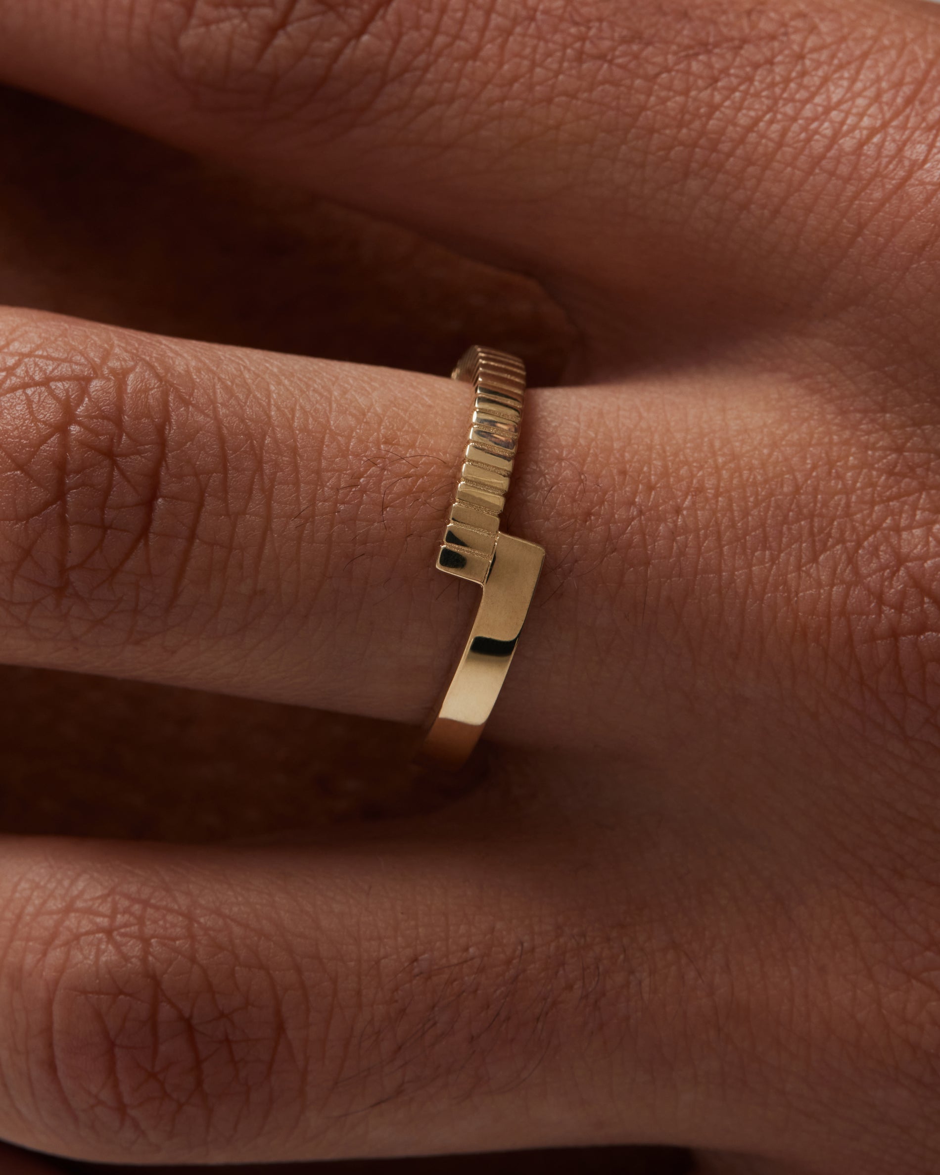 Plain Traction Split Men's Wedding Band