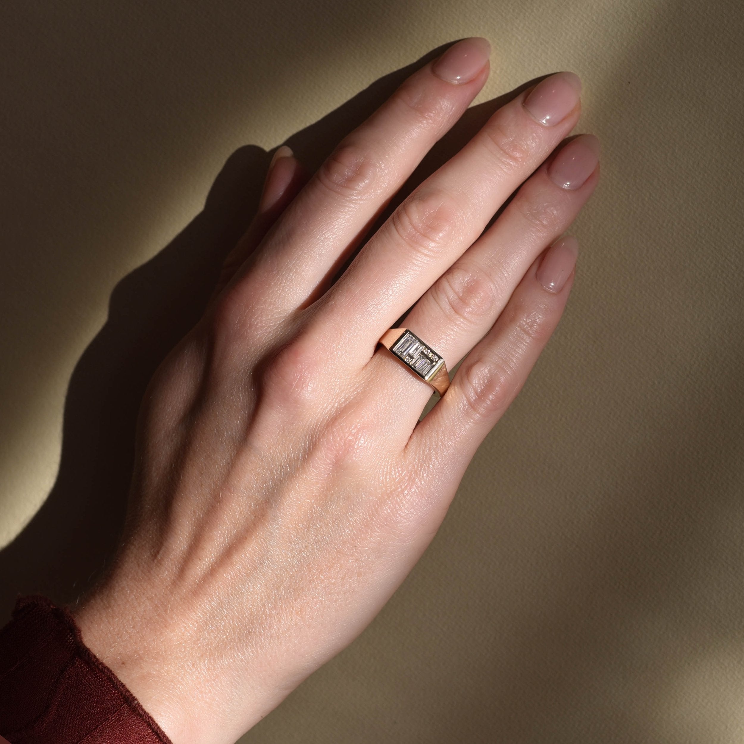 1.0 TCW Baguette & Round Cut Lab Grown Signet Engagement Ring