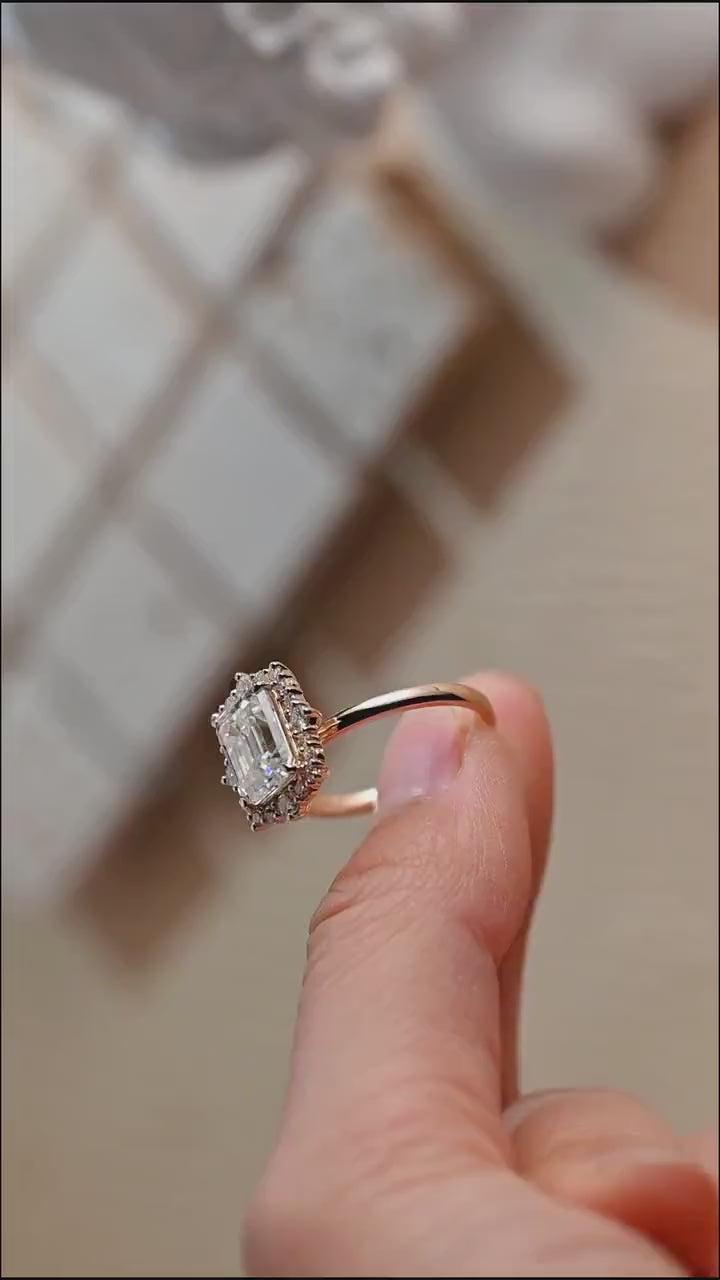 1.0 CT-3.0 CT Emerald Lab GrownDiamond Halo Setting Engagement Ring
