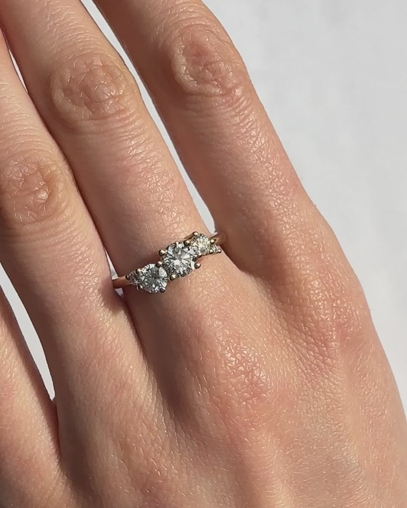 0.5 - 1.5 CT Round Cut CVD Diamond Cluster Setting Engagement Ring