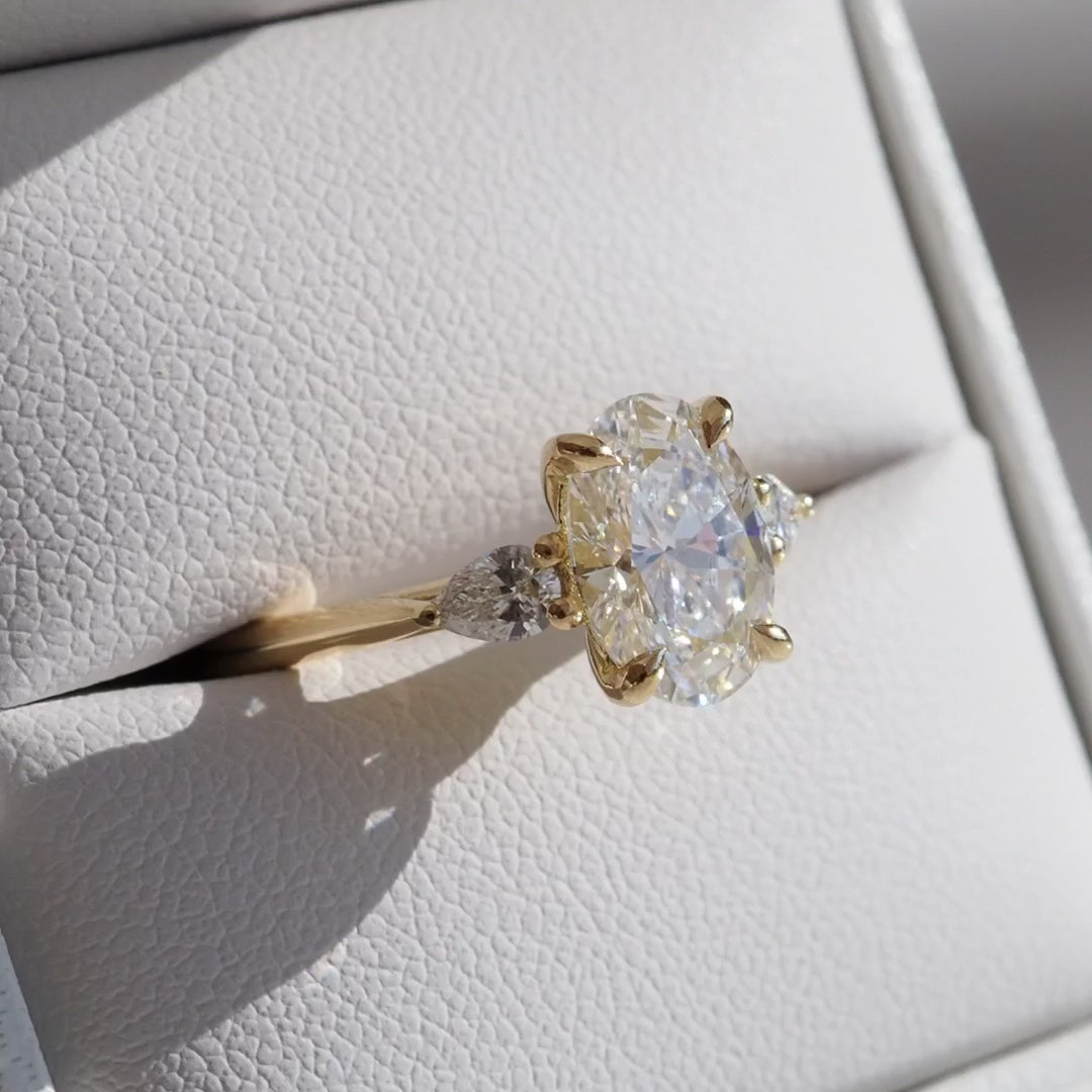1.0-3..0 CT Oval Lab Grown Diamond Three Stone Style Engagement Ring